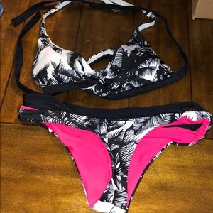 Reversible bottom bathing suit 👙